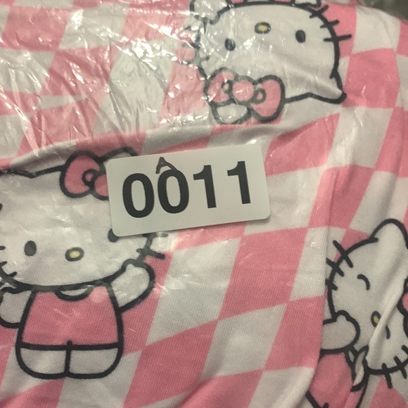 Hello kitty pajama Set size L New - Picture 6 of 6
